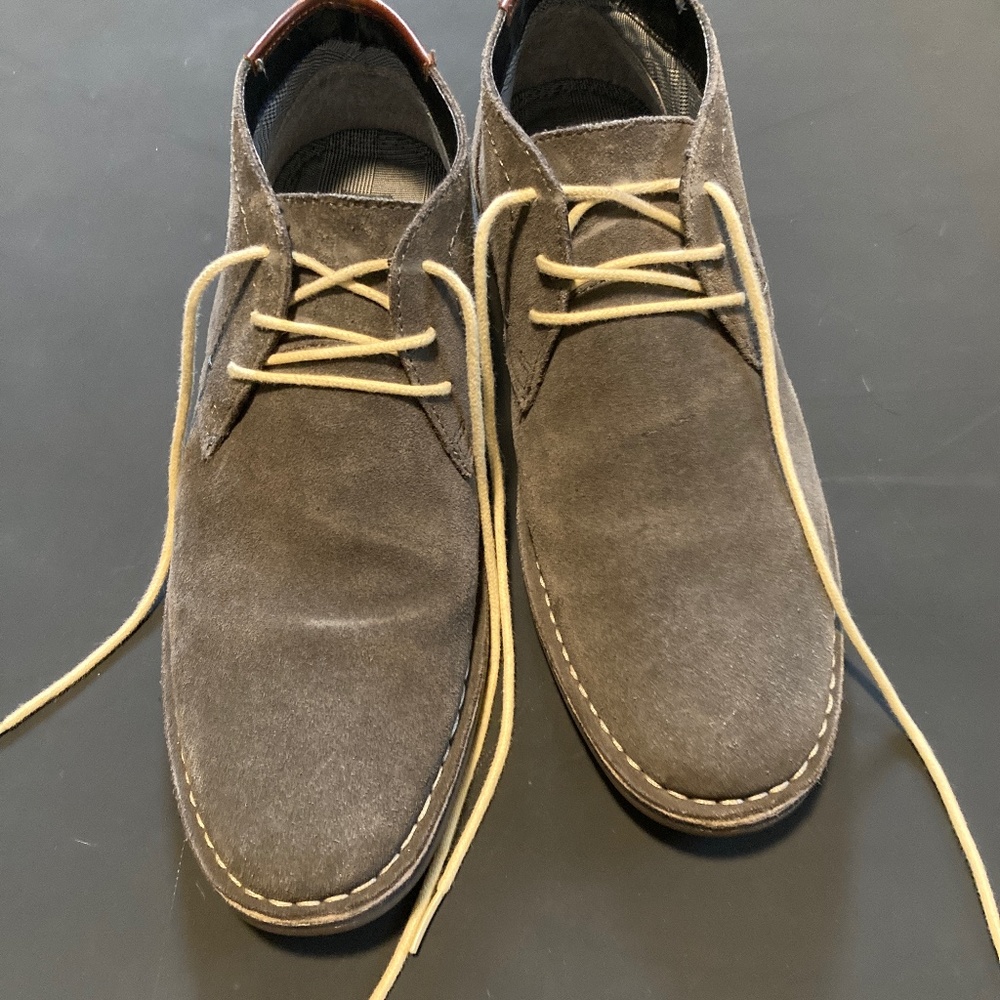 Men’s gray suede dress shoes size 10.5
